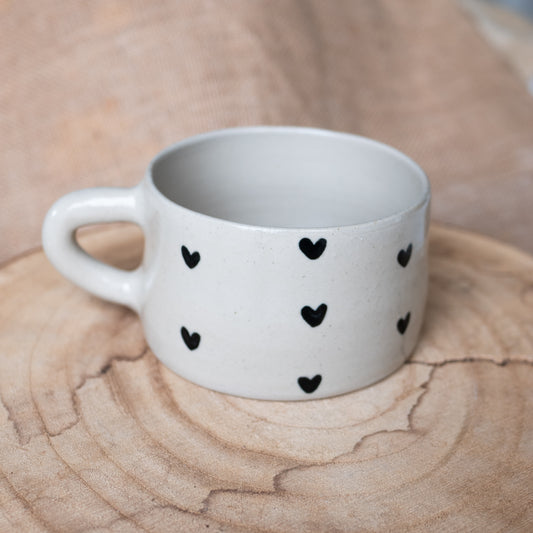 Tasse cœurs noirs